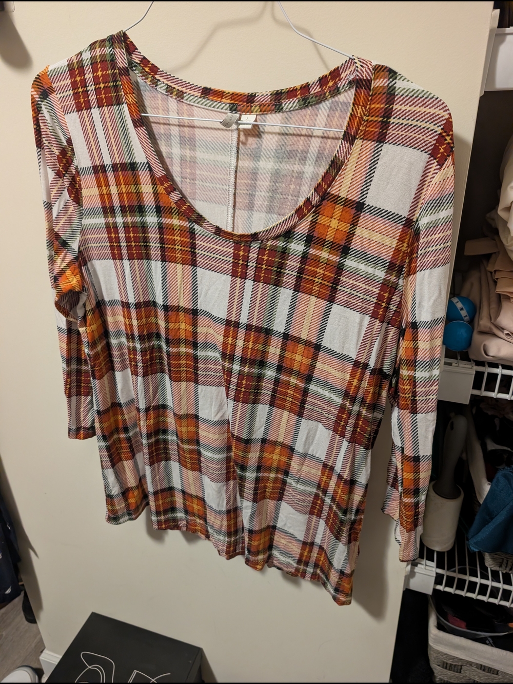 Cato Plaid Scoop-Neck Long Sleeve Top in White, Rust, and Brown